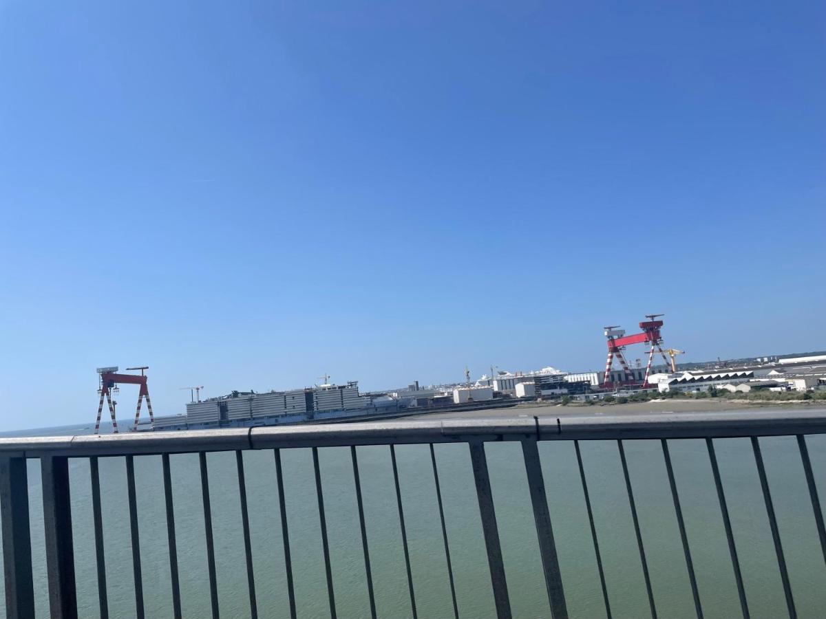 Studio Cosy Avec Terrasse, Proche Chantiers Et Airbus サン・ナゼール エクステリア 写真